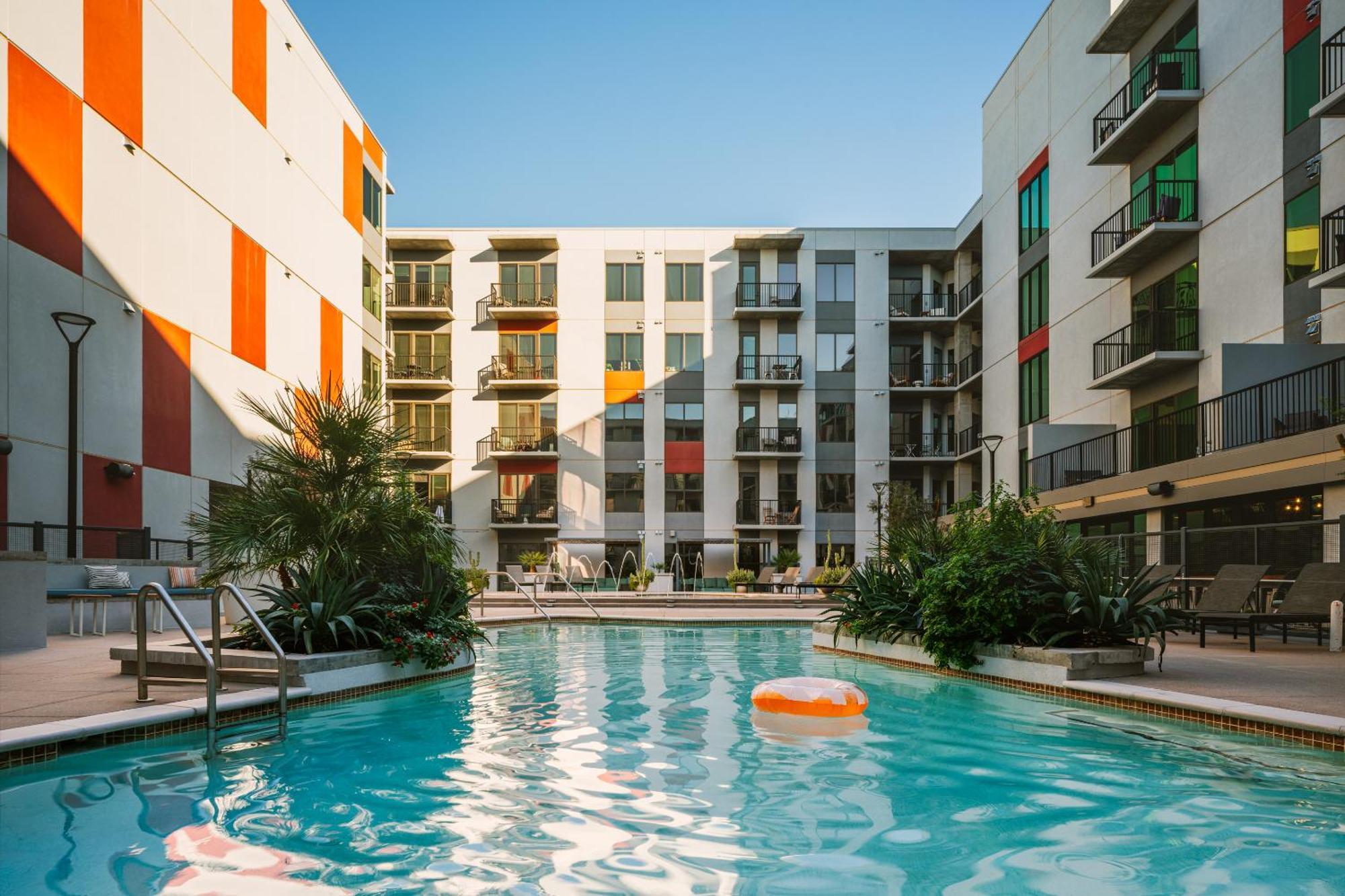 Sonder At Mill Ave Aparthotel Tempe Exteriör bild