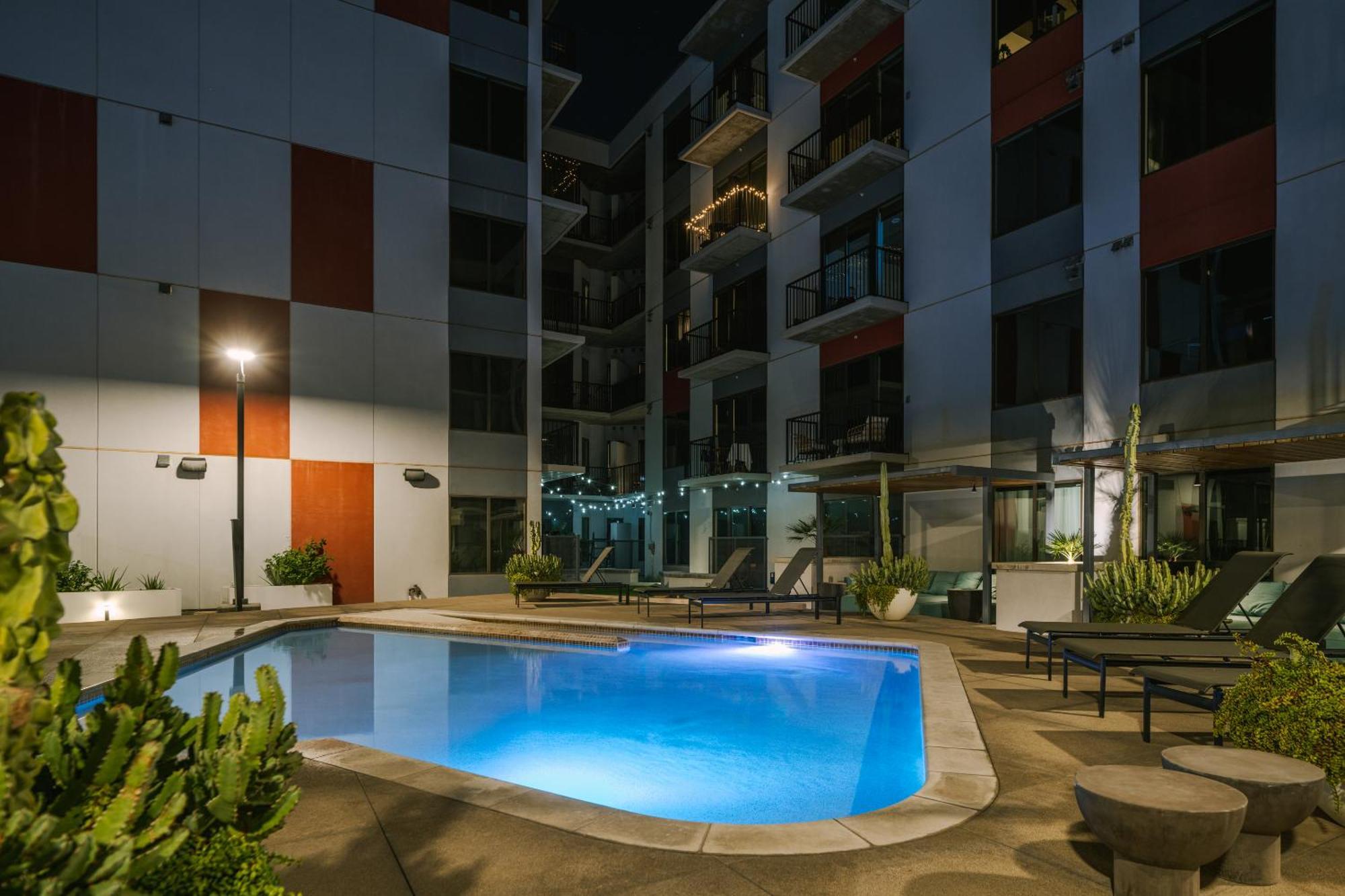 Sonder At Mill Ave Aparthotel Tempe Exteriör bild